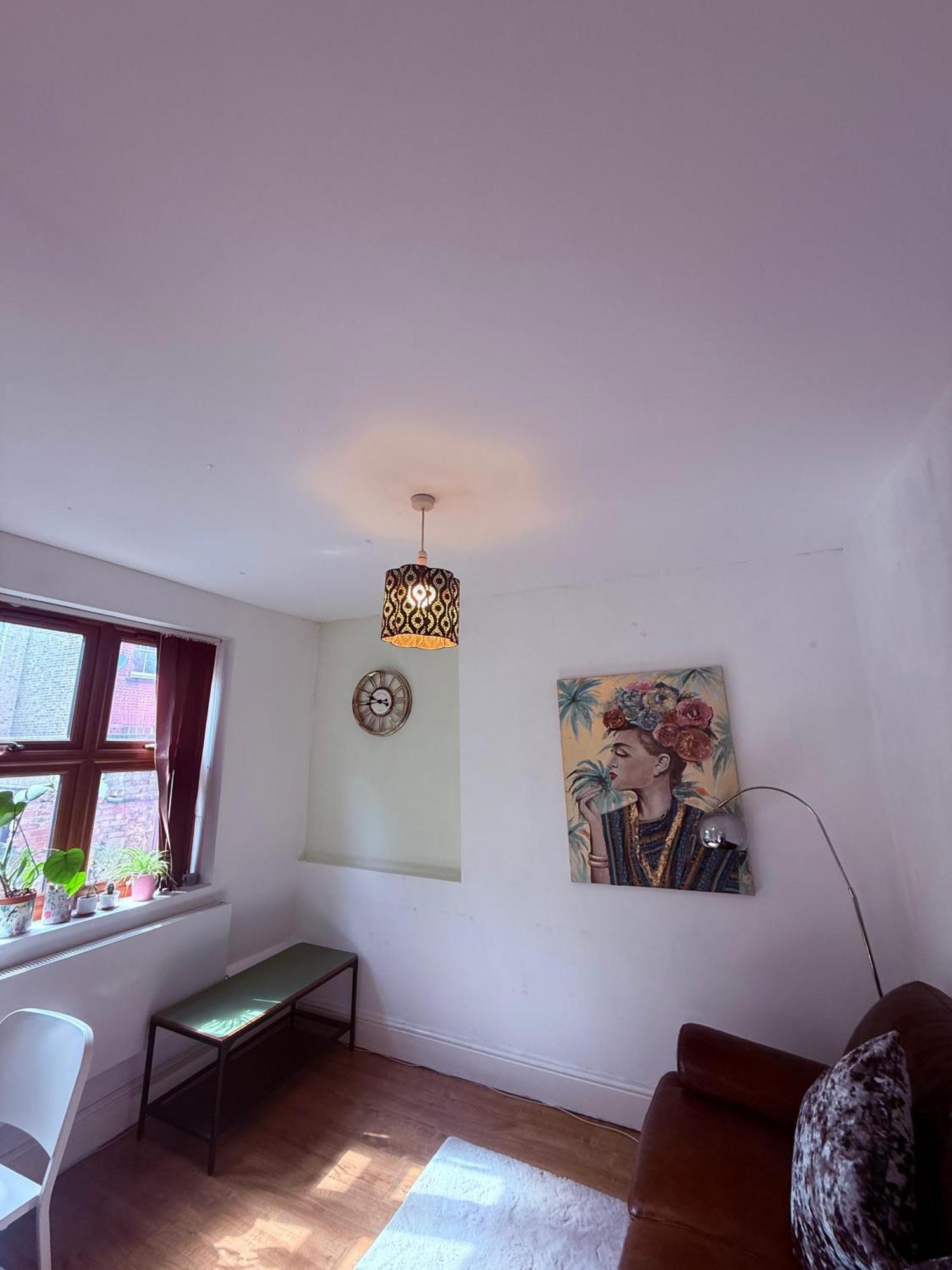 Twenty One Bed & Breakfast London